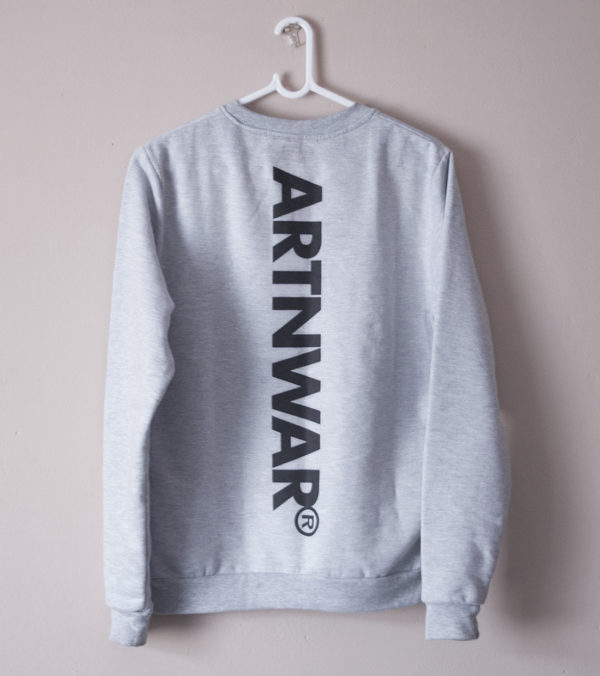 Sweatshirt Art N War